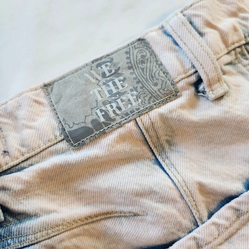 We The Free Lucky You Mid Rise Barrel Jeans Pink Blue Acid Wash Women's 29 Short - Picture 9 of 11